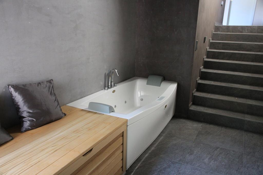 Blue House Relax Apartment Velke Popovice Ngoại thất bức ảnh